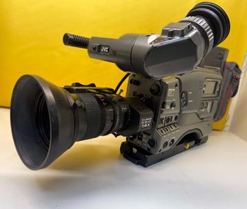 SONY GY-DV500E Pro-DV Camcorder (DV Bandje zit vast binnen)  beschikbaar voor biedingen