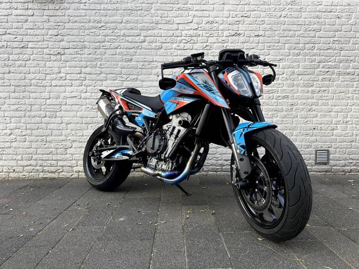 KTM Duke 790 Akrapovic volledig systeem Quick shifter+, Motoren, Motoren | KTM, Particulier, Naked bike, meer dan 35 kW, 2 cilinders