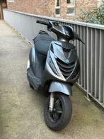 Piaggio zip 2t 70cc MOET WEG, Ophalen of Verzenden, Zo goed als nieuw, Benzine, Maximaal 25 km/u
