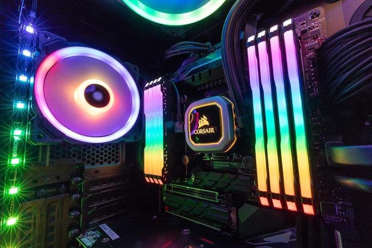 Corsair Vengeance RGB Pro 32GB (2x16GB) DDR4 3600MHz, Computers en Software, RAM geheugen, Zo goed als nieuw, Desktop, 32 GB, DDR4