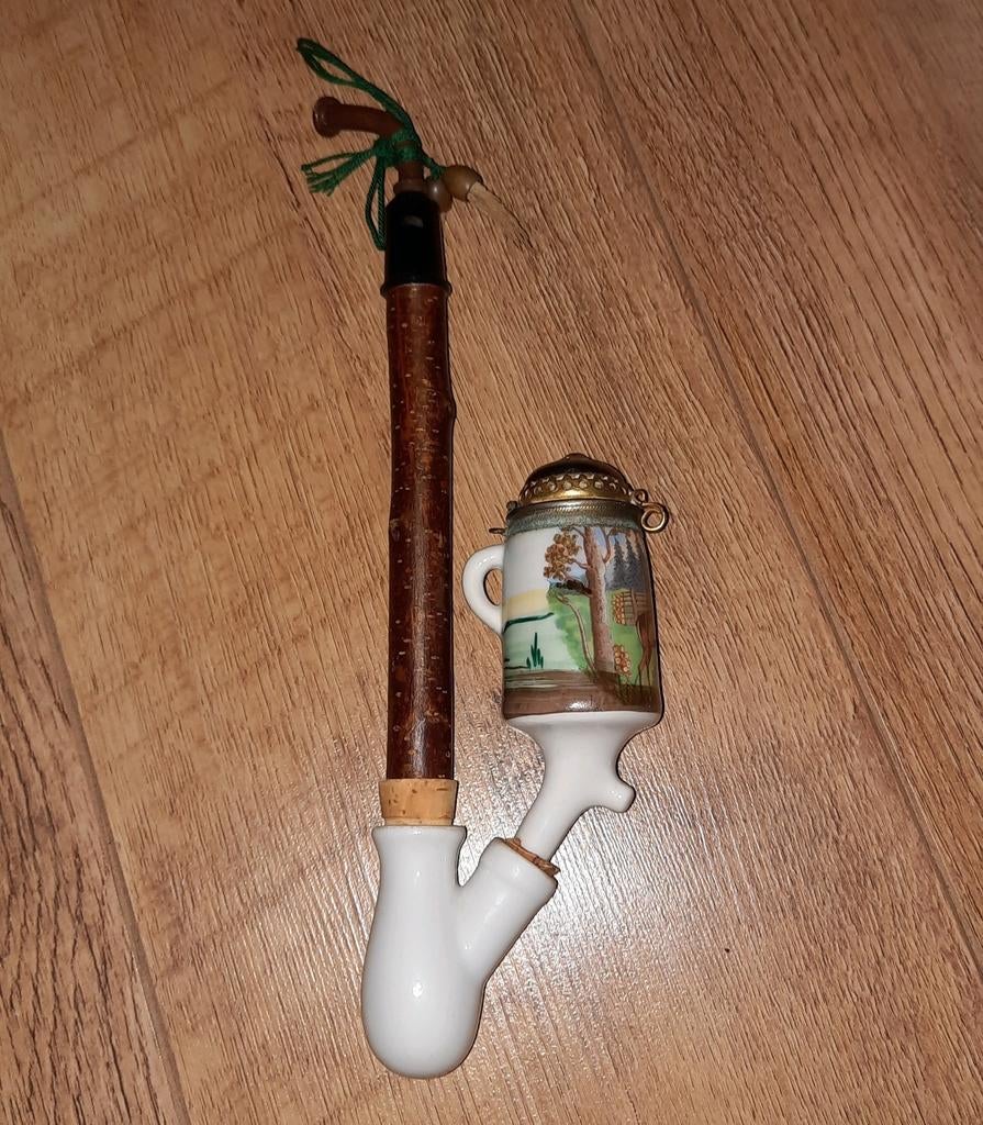 Antieke pijp met porseleinen pijpenkop, Antiek en Kunst, Ophalen of Verzenden