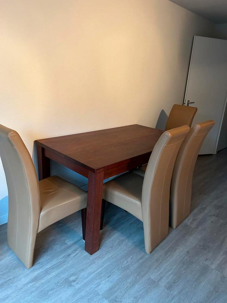 Kersenhouten eettafel met 4 leren stoelen, Huis en Inrichting, Tafels | Eettafels, 50 tot 100 cm, 150 tot 200 cm, Rechthoekig