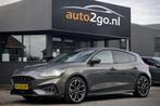 Ford Focus 1.0 ECOBOOST ST-LINE TITANIUM NAVI CAMERA APPLE-C, Auto's, Ford, Gebruikt, Euro 6, Grijs, 685 kg