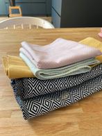 Diverse tafellopers, Huis en Inrichting, Ophalen of Verzenden, Gebruikt, Overige kleuren, Tafelkleed of Tafelzeil