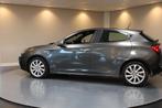 Alfa Romeo Giulietta 1.4 T Distinctive *1ste Eigenaar!* 15.0, Auto's, Alfa Romeo, Euro 5, 4 cilinders, Leder en Stof, Origineel Nederlands