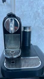 Nespresso Krups machine met melkopschuimer en krups doosje, Ophalen of Verzenden, Zo goed als nieuw, Espresso apparaat