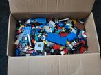 Lego, namaak, kapot of met lijmrest, bijna 2 kilo, Ophalen of Verzenden, Gebruikt, Losse stenen