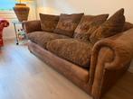 Vintage leren bank met gobelin kussens Chesterfield model, Huis en Inrichting, Gebruikt, 1053ML, Amsterdam, Chesterfield / Koloniaal / Boho lodge / vintage / retro