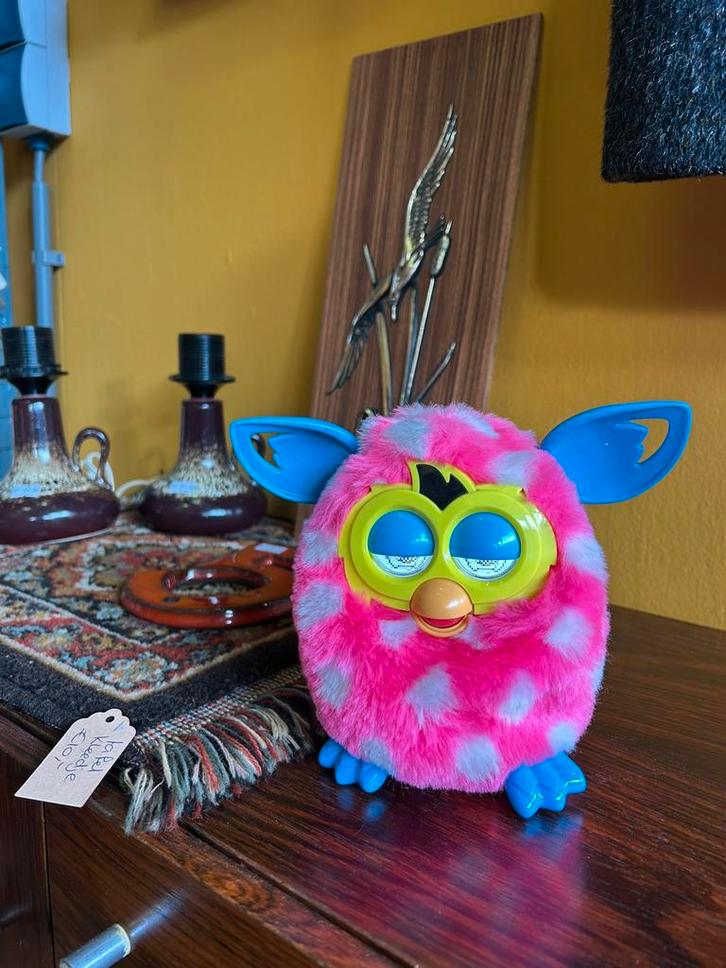 Retro furby uit 2013, werkt goed, roze blauw, Verzamelen, Poppetjes en Figuurtjes, Zo goed als nieuw, Ophalen of Verzenden