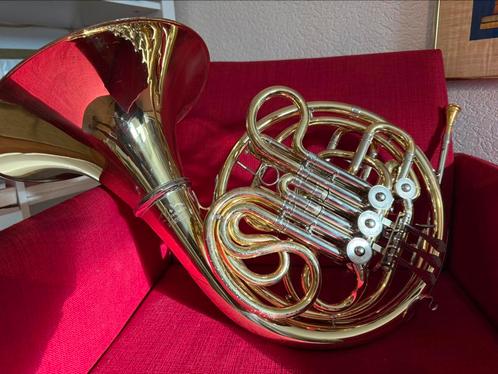 Yamaha dubbel hoorn 668, Muziek en Instrumenten, Blaasinstrumenten | Hoorns, Gebruikt, Overige typen, Met koffer, Ophalen of Verzenden