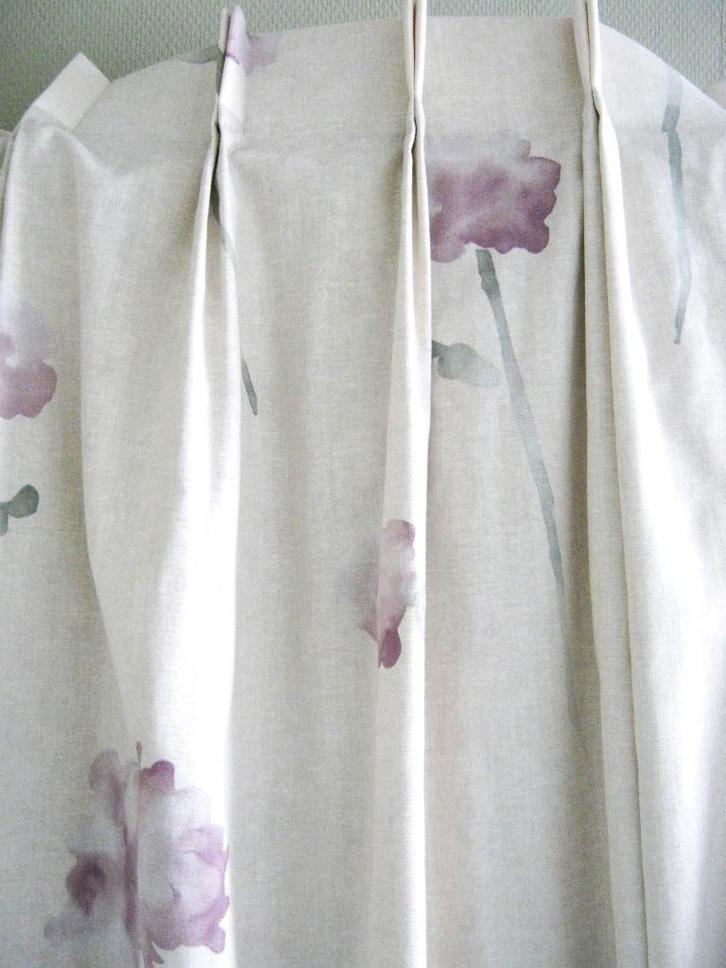 2 Gordijnen van 1.80 breed en 2.30 hoog ., Huis en Inrichting, Stoffering | Gordijnen en Lamellen, Zo goed als nieuw, 200 cm of meer