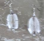 glaze oorbellen wit grijs , Ophalen of Verzenden, Gebruikt, Wit, Overige materialen