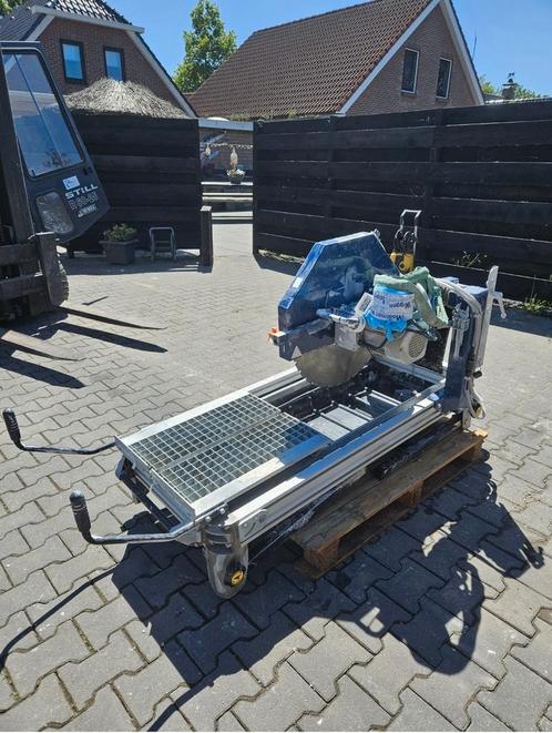 Steenzaag  zaagtafel  carat 6010 380 volt bouwjaar 2025, Doe-het-zelf en Verbouw, Overige Doe-het-zelf en Verbouw, Ophalen of Verzenden