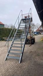 Stalen trap, Doe-het-zelf en Verbouw, Ladders en Trappen, Ophalen, Zo goed als nieuw, 2 tot 4 meter