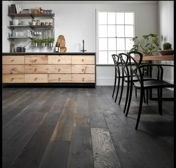 EIKEN VLOER ROBUUST CHATEAU, KANT & KLAAR! beschikbaar voor biedingen