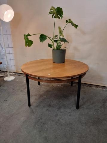 Vintage salontafel met houten rand jaren 60 70  beschikbaar voor biedingen