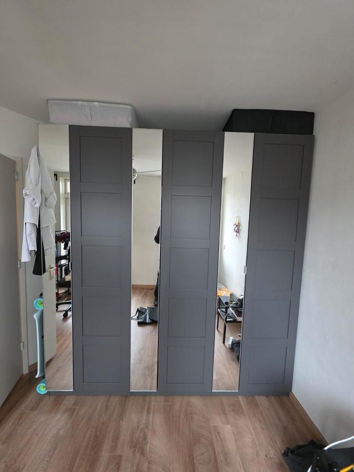 Ikea Pax kledingkast met spiegeldeuren - 225 cm breed, Huis en Inrichting, Kasten | Kledingkasten, Zo goed als nieuw, 200 cm of meer