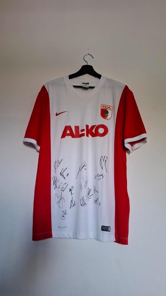 FC Augsburg 14/15 (thuis-tenue) + handtekening selectie!, Verzamelen, Sportartikelen en Voetbal, Zo goed als nieuw, Shirt, Buitenlandse clubs