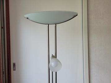 Rvs staande lamp met leeslamp