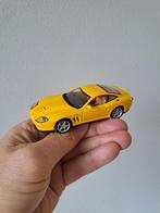 Ferrari 550 Maranello Maisto 1:43 geel, Ophalen of Verzenden, Zo goed als nieuw, Auto