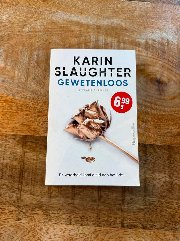Leesboek. Gewetenloos - Karin Slaughter, Boeken, Thrillers, Zo goed als nieuw, Nederland, Ophalen of Verzenden