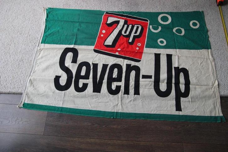 Grote seven up vlag. Reclamevlag, Verzamelen, Merken en Reclamevoorwerpen, Gebruikt, Ophalen of Verzenden