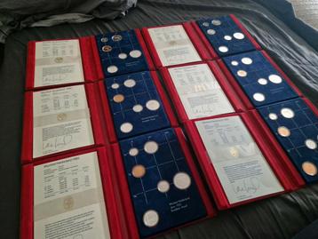 6 proof gulden sets 1982 t/m 1987 waarvan 5 sets incl zilver beschikbaar voor biedingen