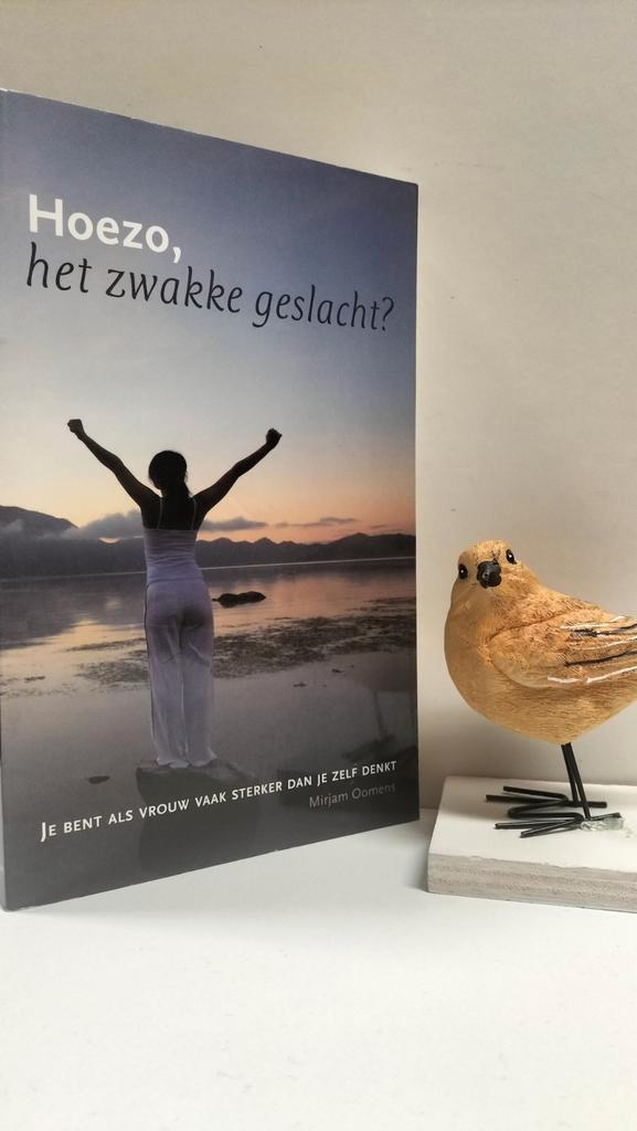 Oomens, Mirjam; Hoezo, het zwakke geslacht?, Boeken, Psychologie, Gelezen, Ophalen of Verzenden