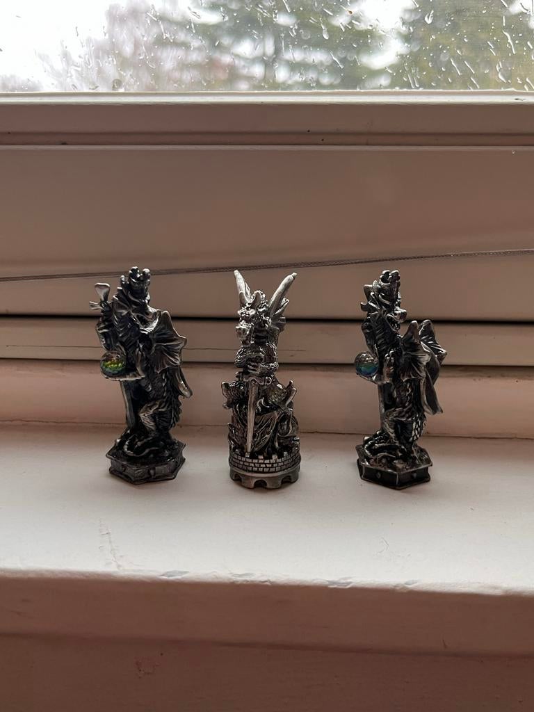 Schaakstukken/beeldjes met Swarovski, Ophalen of Verzenden, Zo goed als nieuw, Fantasy