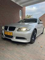 BMW 3-Serie 2.0 I 320 AUT 2006 Grijs, Auto's, Achterwielaandrijving, 1995 cc, Zwart, 4 cilinders