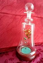 Glazen goudkleurige roos in klok- karafvormige stolp., Antiek en Kunst, Antiek | Glas en Kristal, Ophalen of Verzenden