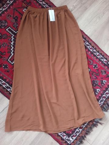 Nieuwe ByAicha maxirok in Camel kleur (one size) beschikbaar voor biedingen