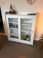 IKEA Hauga vitrinekast, Huis en Inrichting, Kasten | Vitrinekasten, Ophalen