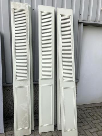 10 vintage lockerdeuren of kastdeuren beschikbaar voor biedingen