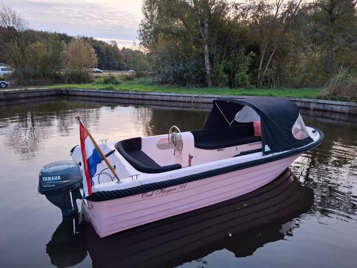 Oud huijzer 500 roze met yamaha 9.9pk 4 takt, Watersport en Boten, Sloepen, Gebruikt, Tot 10 pk, 3 tot 6 meter, Buitenboordmotor