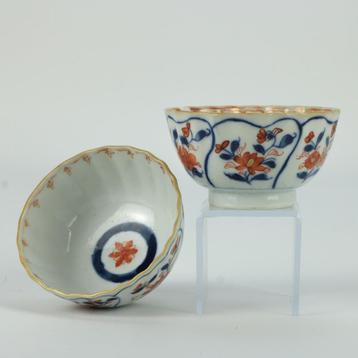 Chinees porseleinen Kangxi imari kopjes paartje beschikbaar voor biedingen