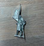 MESBG Metal Minas Tirith Banner Bearer (metal), Hobby en Vrije tijd, Wargaming, Ophalen of Verzenden, Zo goed als nieuw, Warhammer