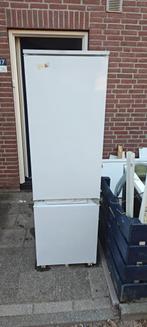 Gratis inbouw koelkast  met vriezer- Ariston, Ophalen, Gebruikt, 200 liter of meer, Met aparte vriezer