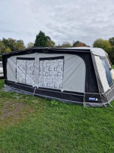 Voortent universeel 1x gebruikt!, Caravans en Kamperen, Tenten, Zo goed als nieuw, Ophalen