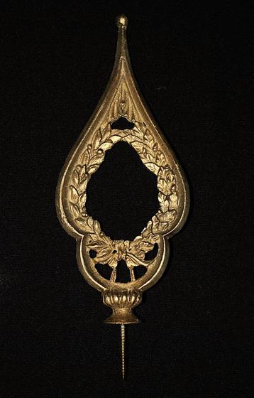 Vlag stok Punt Messing Lauwertak en Eikentak Vintage Sovjet beschikbaar voor biedingen