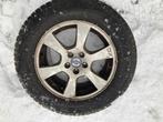 Winterbanden Volvo XC60, Auto-onderdelen, Banden en Velgen, Ophalen, Gebruikt, Banden en Velgen, 17 inch