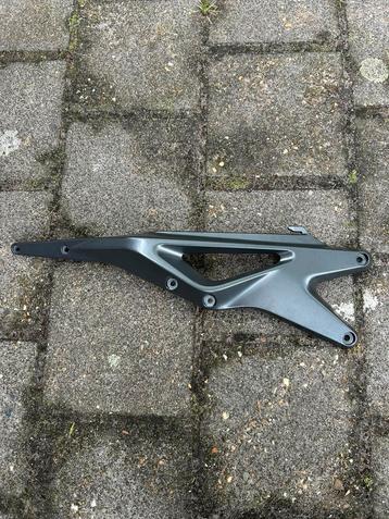 Ktm duke 790 subframe rechts beschikbaar voor biedingen