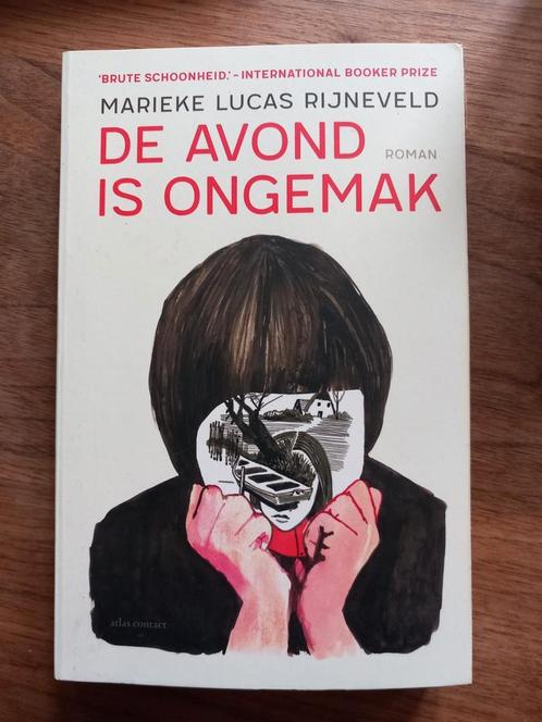 Marieke Lucas Rijneveld - De avond is ongemak, Boeken, Literatuur, Zo goed als nieuw, Nederland, Ophalen of Verzenden