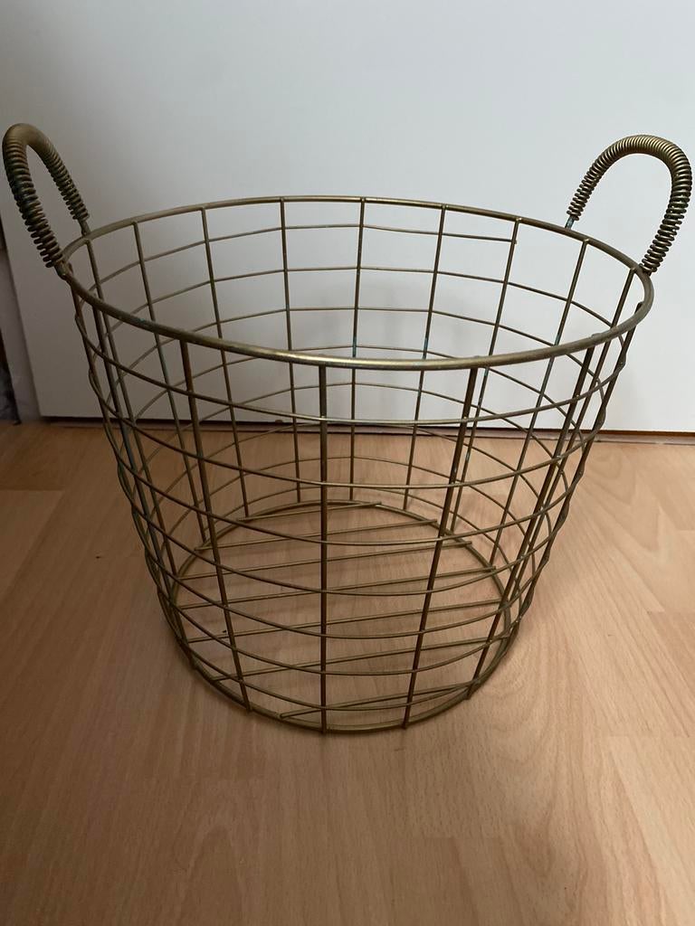 Goud kleurige mand, Overige materialen, Gebruikt, Mand, Rond