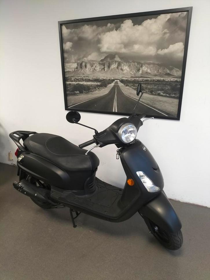 Sym Fiddle Mat Zwart., Fietsen en Brommers, Scooters | SYM, Zo goed als nieuw, Overige modellen, Benzine, Ophalen