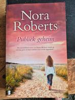 Nora roberts, publiek geheim, Ophalen of Verzenden, Zo goed als nieuw