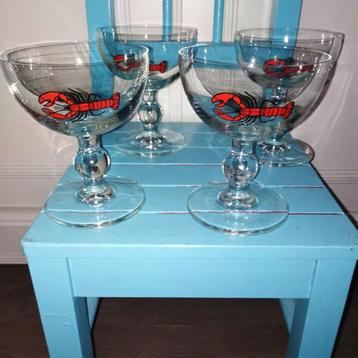 Glazen coupes om garnalen cocktail te serveren set van 4 beschikbaar voor biedingen