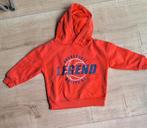 Oranje hoodie 98/104, Jongen of Meisje, Trui of Vest, Ophalen of Verzenden, Zo goed als nieuw