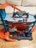 Hot wheels garage, baan, race, haai en veel meer, Ophalen, Zo goed als nieuw, Handmatig, Hot Wheels