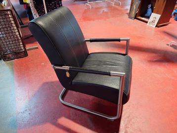 Fauteuil zwart beschikbaar voor biedingen